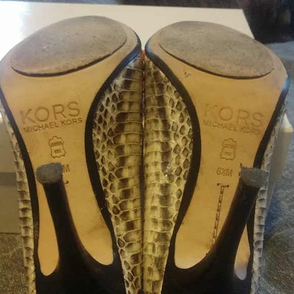 Kors Michael Kors snakeskin heels - Picture 3 of 4